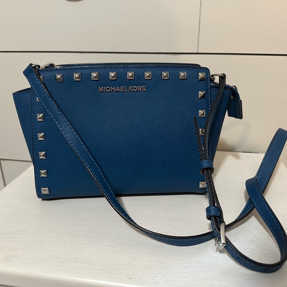 Michael Kors Selma Stud Leather Crossbody - Steel Blue